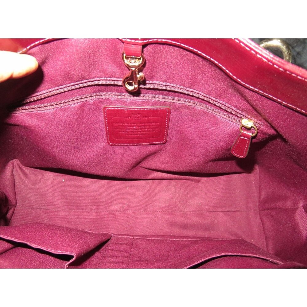 Coach 2014 Peyton Oxblood Saffiano Leather Chain Tote with expandable sides - Picture 3 of 14
